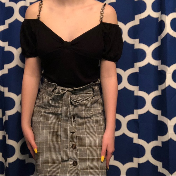 Top - Picture 2 of 2